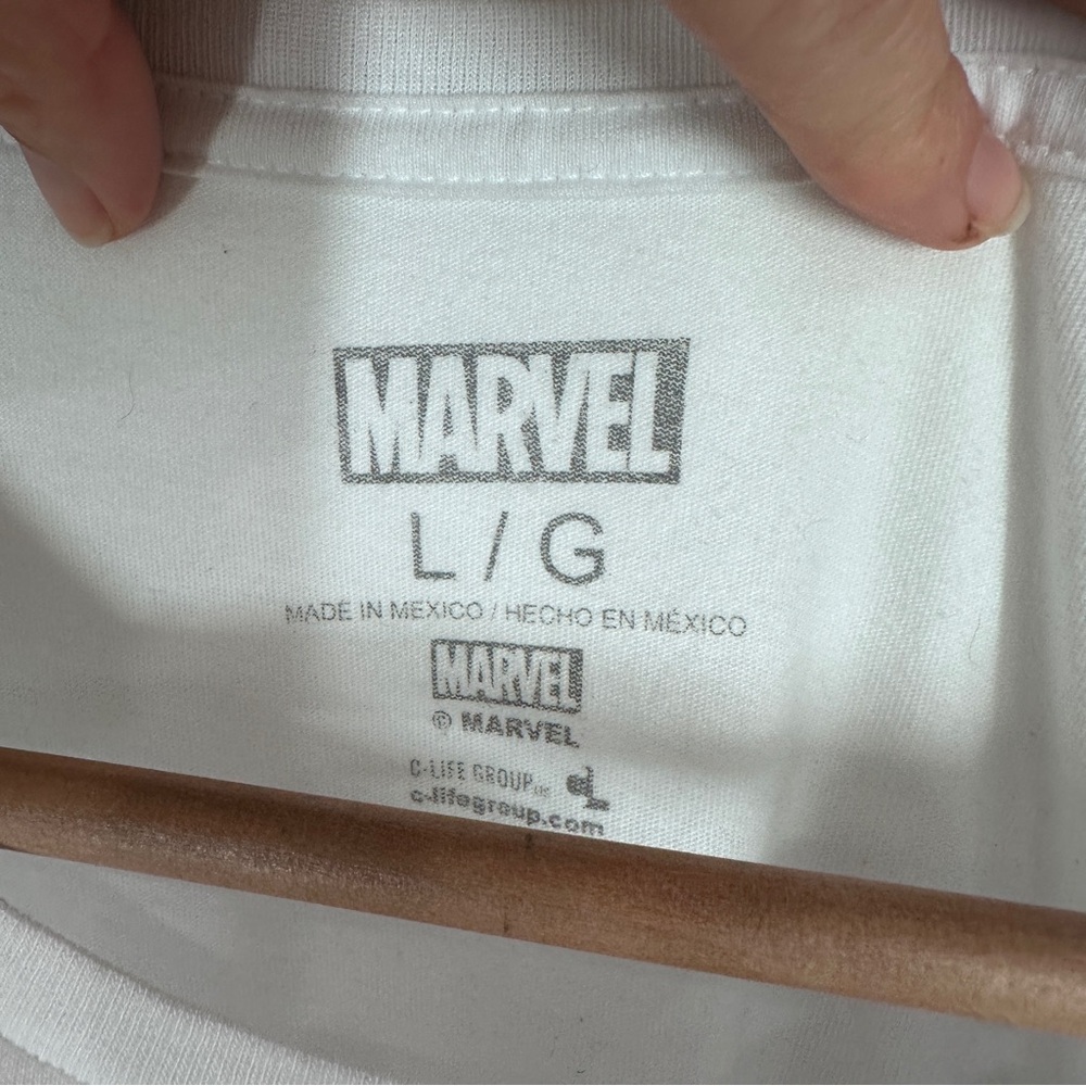 Marvel Graphic Tee Shirt Old Navy Men’s Size Large Spider-Man Captain America - Picture 2 of 6